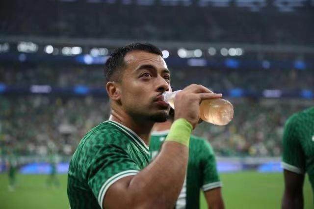 1724086182995089325.jpg 23cb0fc8c05165f889b2d1d7c6814ef.jpg